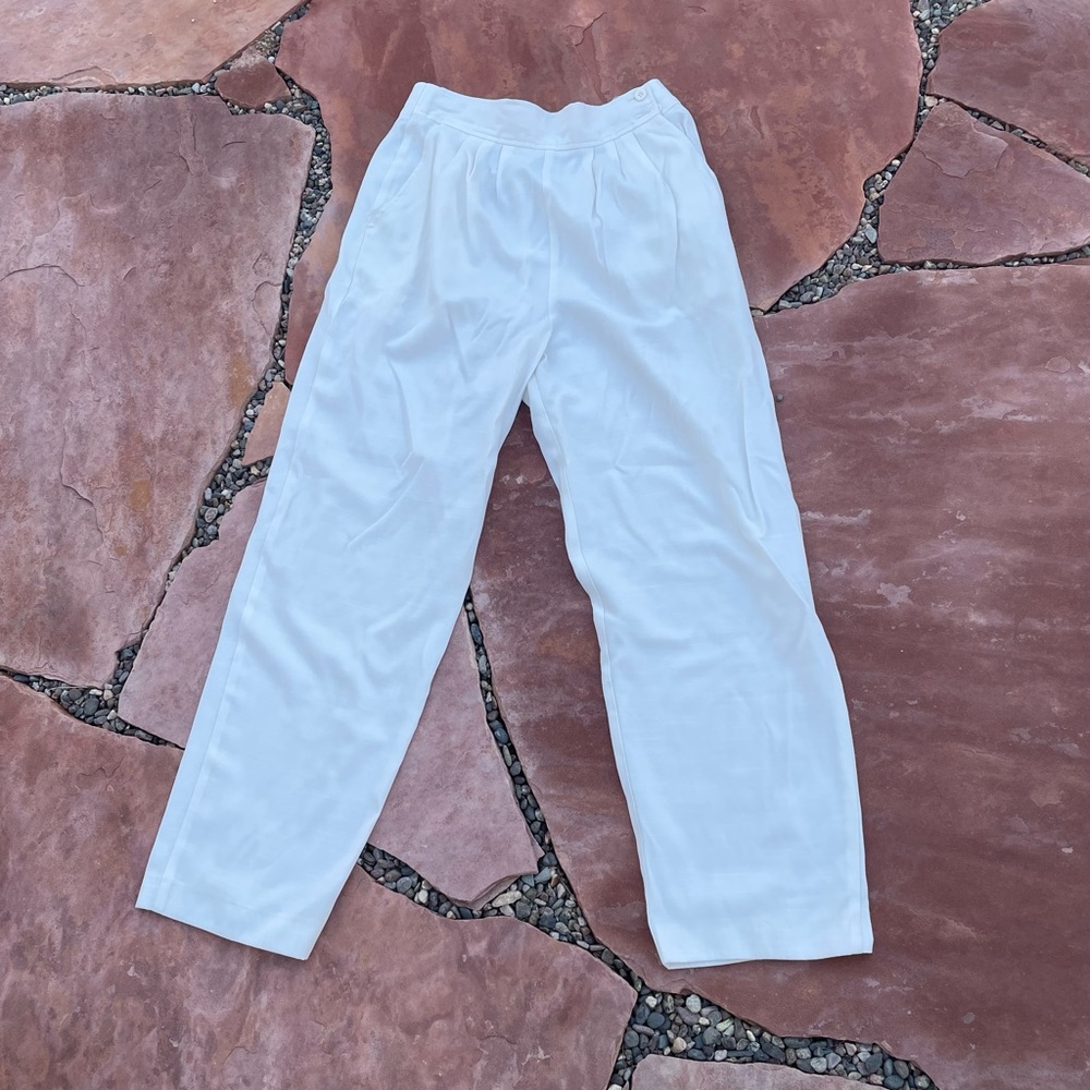 Vintage cream pleated side button pants